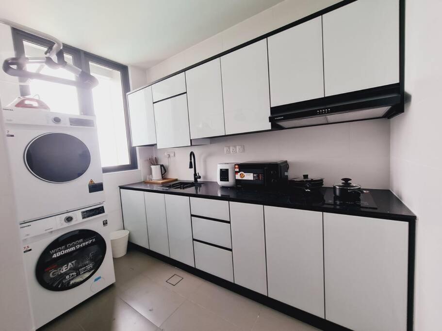 Apartment New!2-7pax 2br Sks Pavillion Near Jb Customs