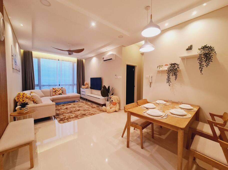 New!2-7pax 2br Sks Pavillion Near Jb Customs * Johor Bahru